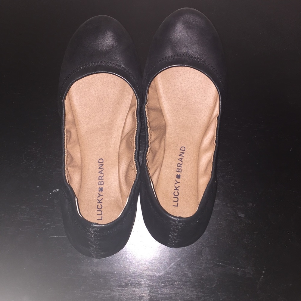 EUC Lucky Brand Flats